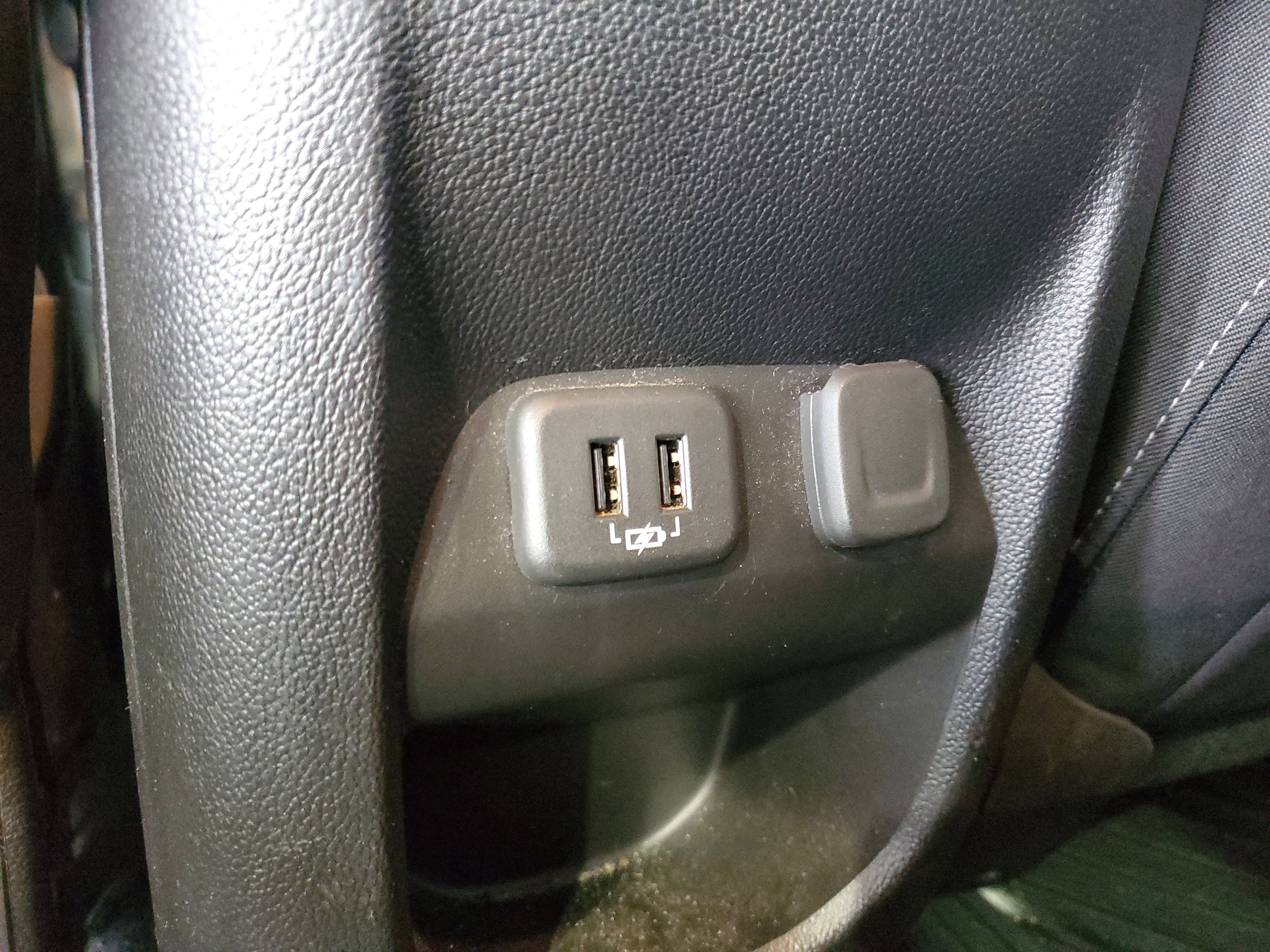 Used 2019 Chevrolet Colorado LT w/ LT Convenience Package RWD image 13