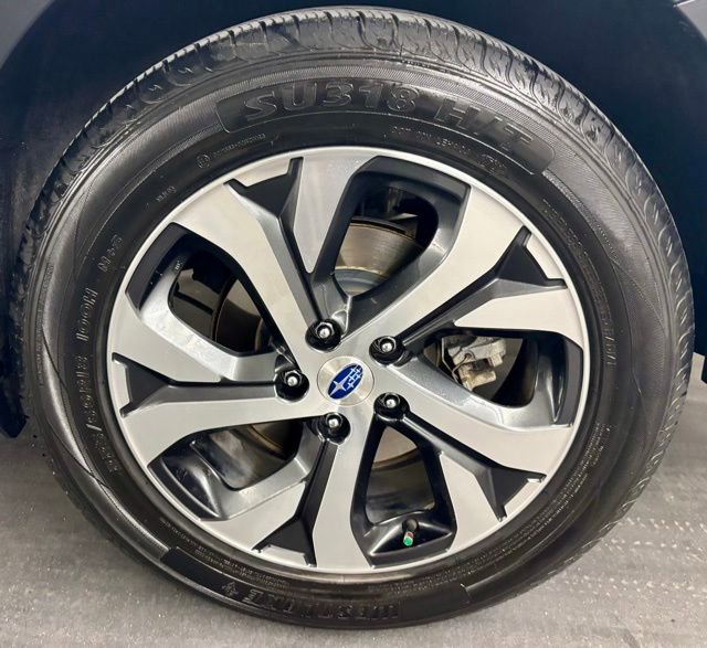 Used 2021 Subaru Outback Limited AWD/4WD image 11