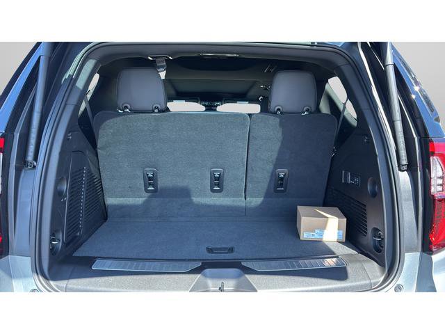 Used 2025 GMC Yukon AT4 w/ AT4 Premium Plus Package AWD/4WD image 12