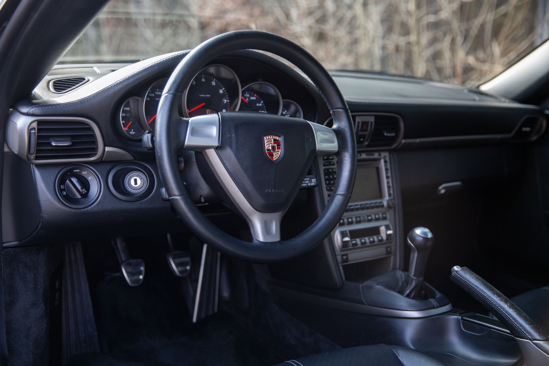 Used 2006 Porsche 911 Carrera 4 image 32