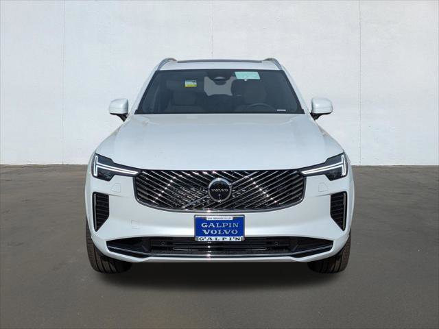 New 2026 Volvo XC90 T8 Plus w/ Protection Package Premier image 4