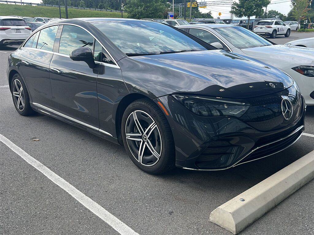 Used 2023 Mercedes-Benz EQE 350+ 4MATIC Sedan video 1