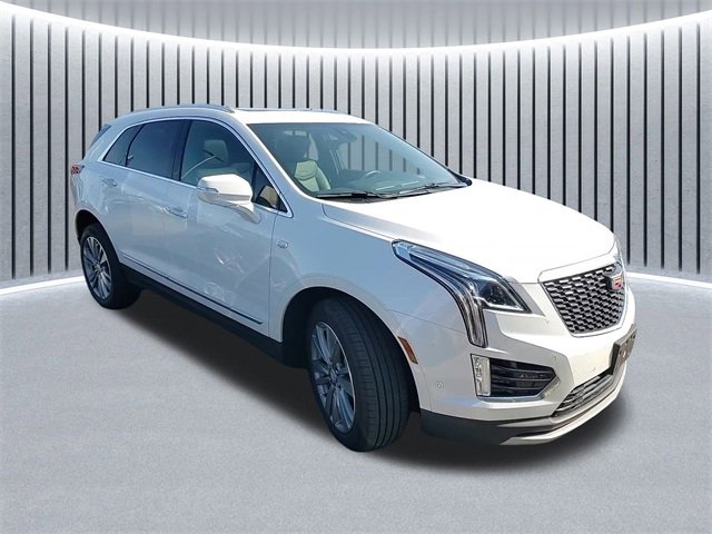 Certified 2024 Cadillac XT5 Premium Luxury w/ Technology Package image 3