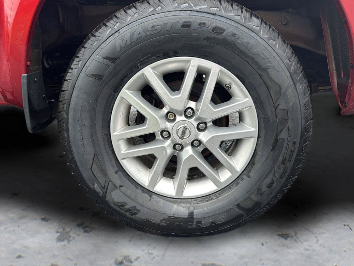 Used 2014 Nissan Frontier SV AWD/4WD image 13