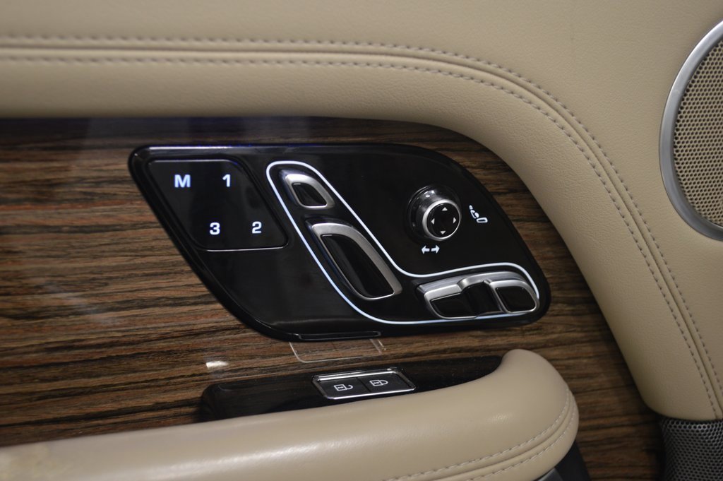 Used 2022 Land Rover Range Rover Westminster Edition image 19