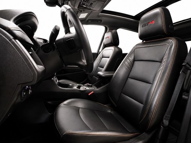 Used 2024 GMC Terrain AT4 w/ LPO, Floor Liner Package AWD/4WD image 15