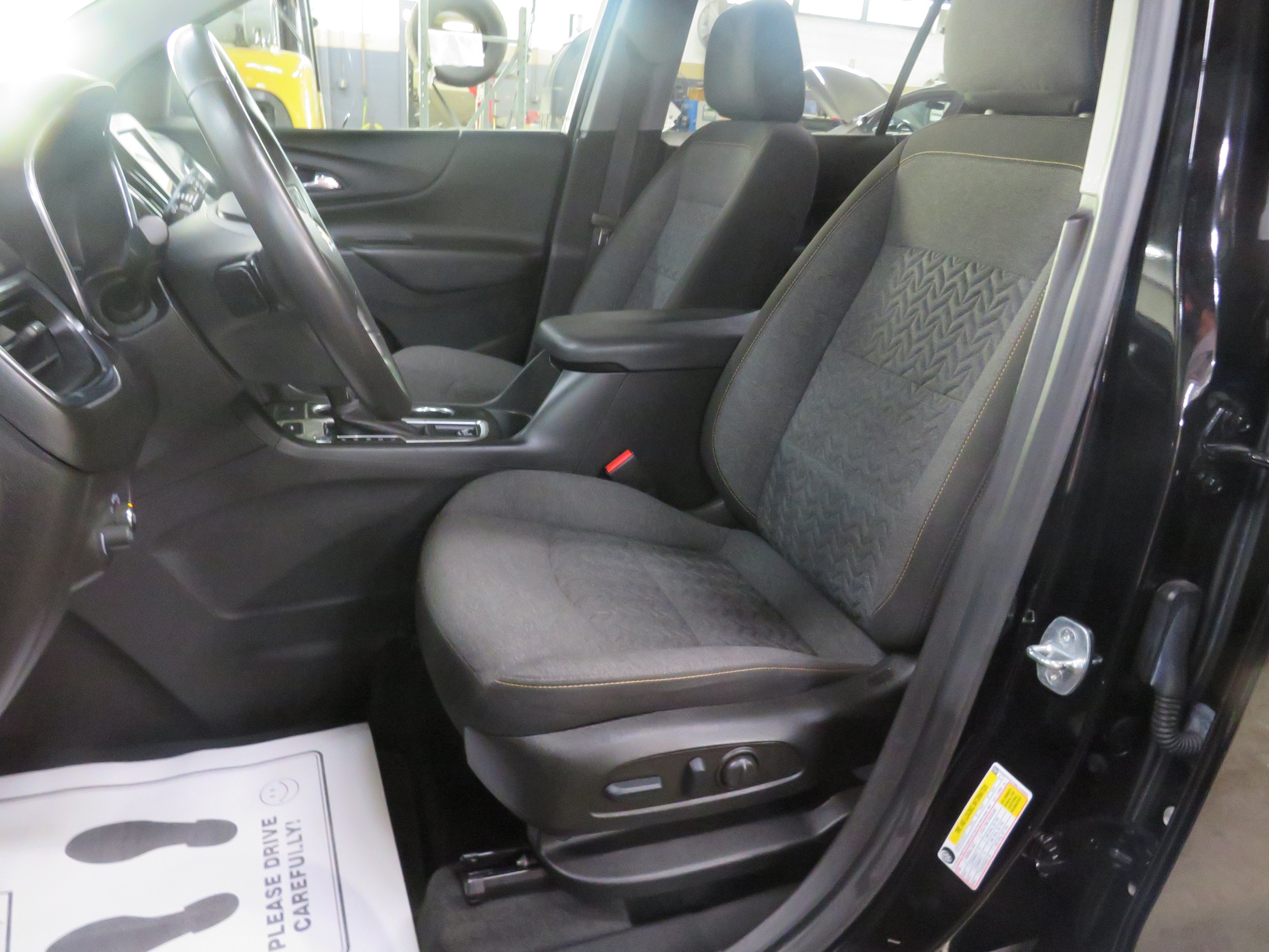 Used 2022 Chevrolet Equinox LT AWD/4WD image 13