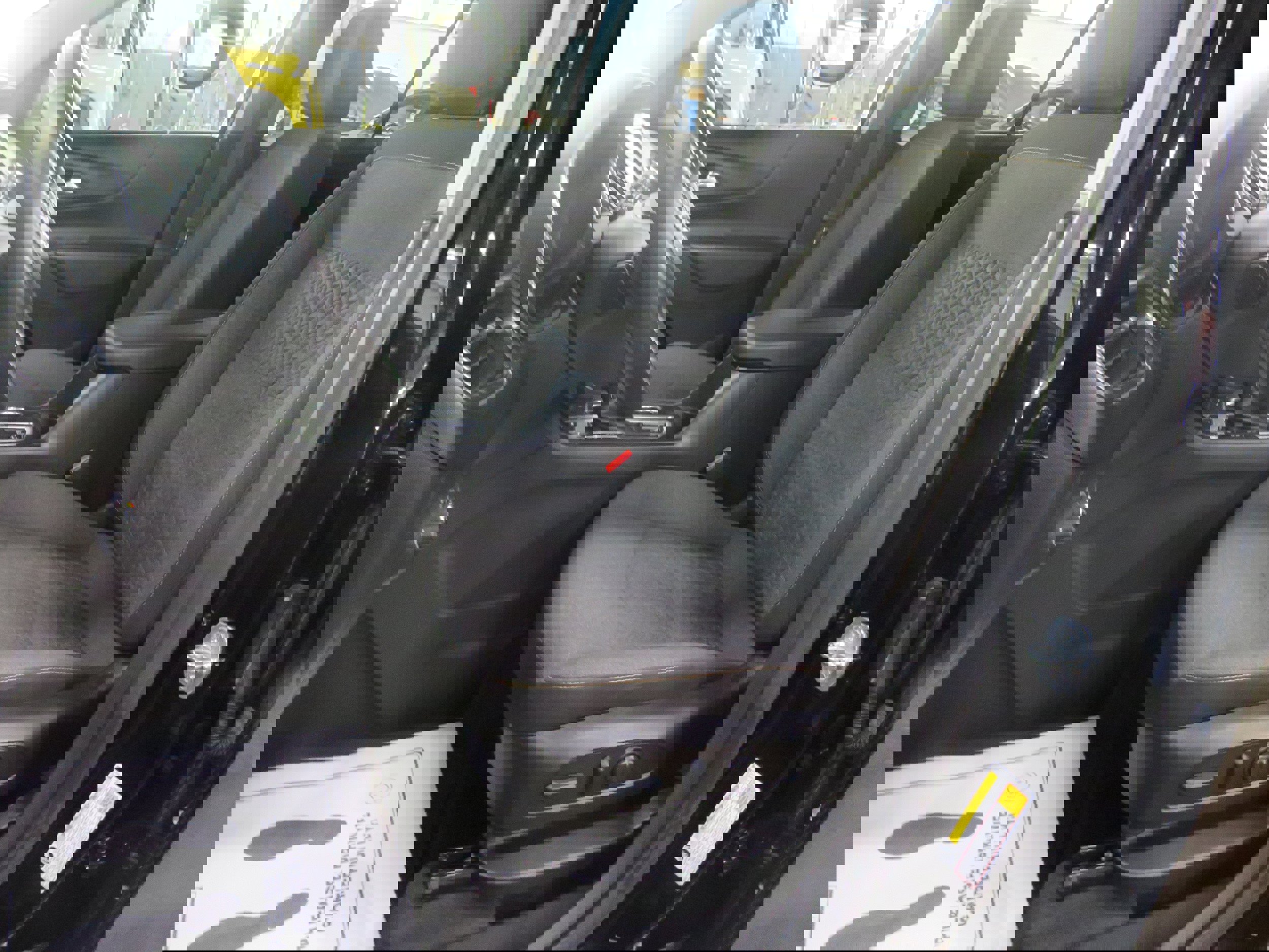 Used 2022 Chevrolet Equinox LT image 13