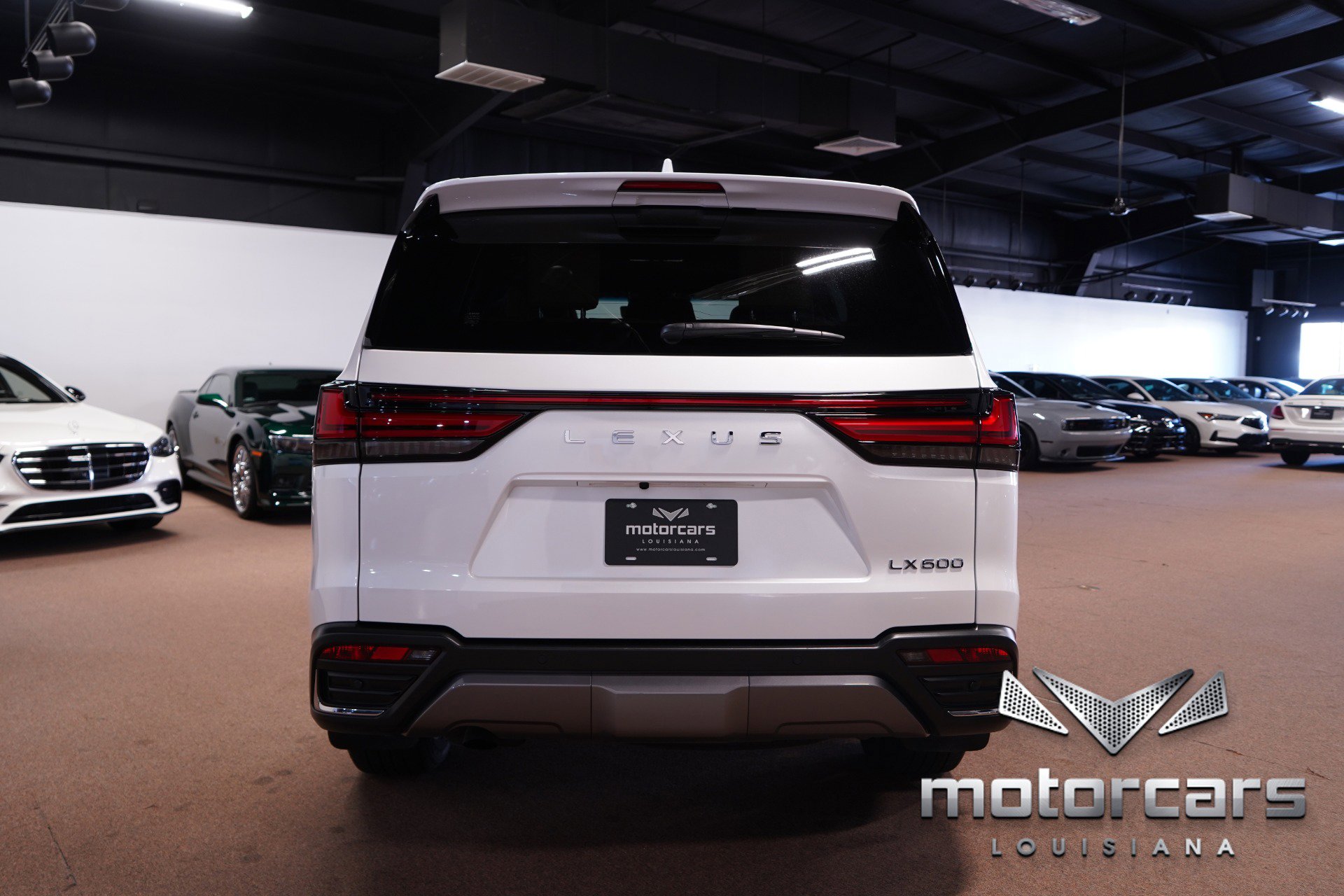 Used 2025 Lexus LX 600 4WD w/ Luxury Package image 6