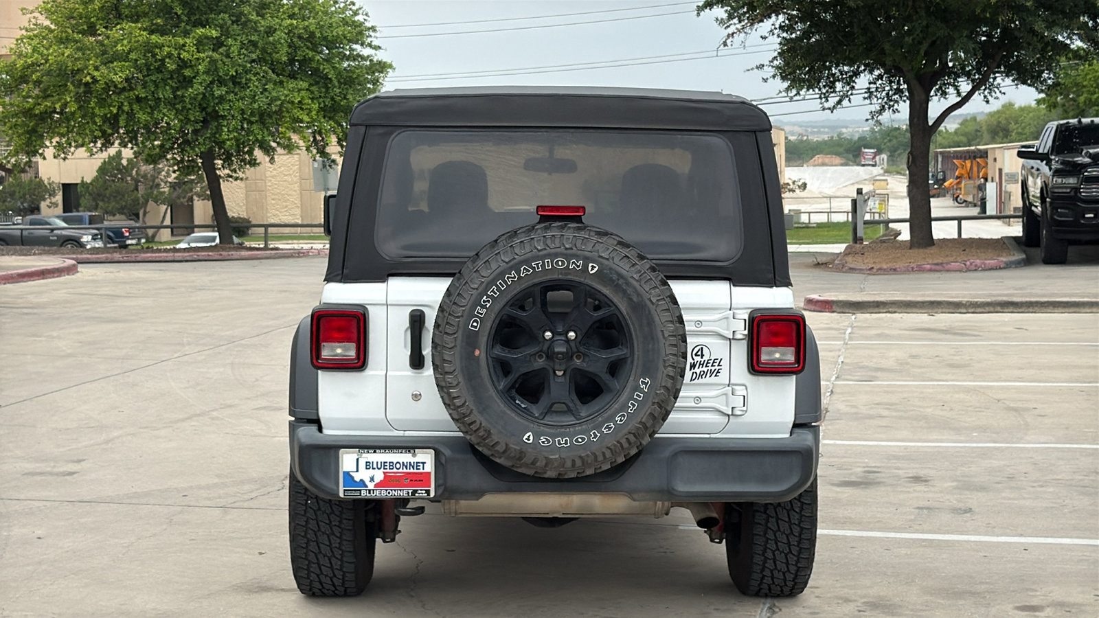 Certified 2020 Jeep Wrangler Sport AWD/4WD image 4