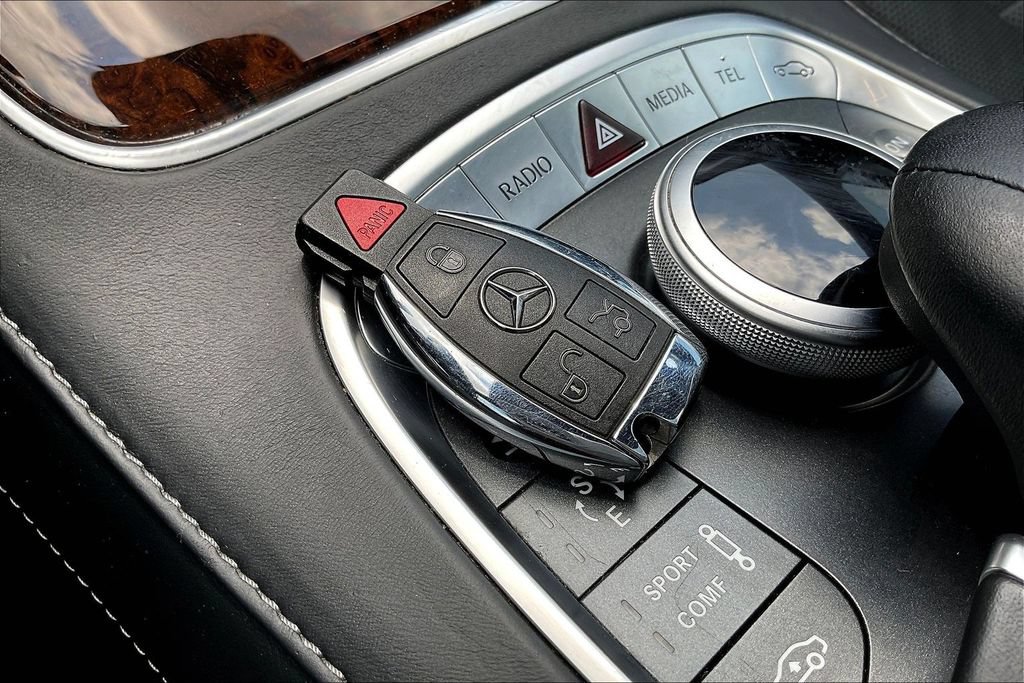 Used 2014 Mercedes-Benz S 550 Sedan image 32
