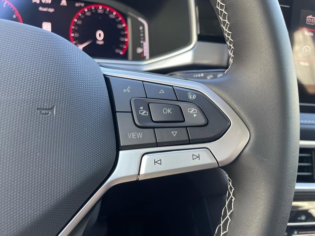 New 2026 Volkswagen Taos SEL AWD/4WD image 17