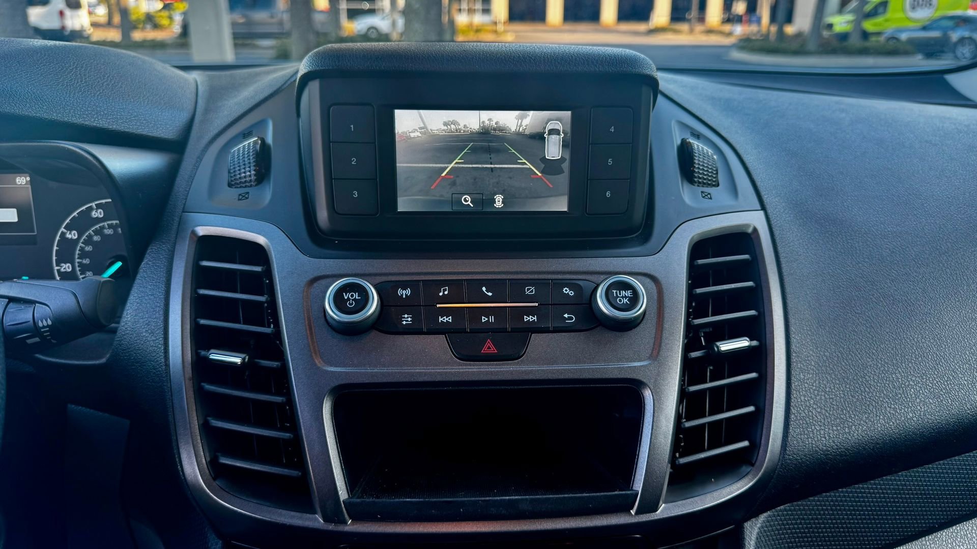 Used 2022 Ford Transit Connect XL image 24