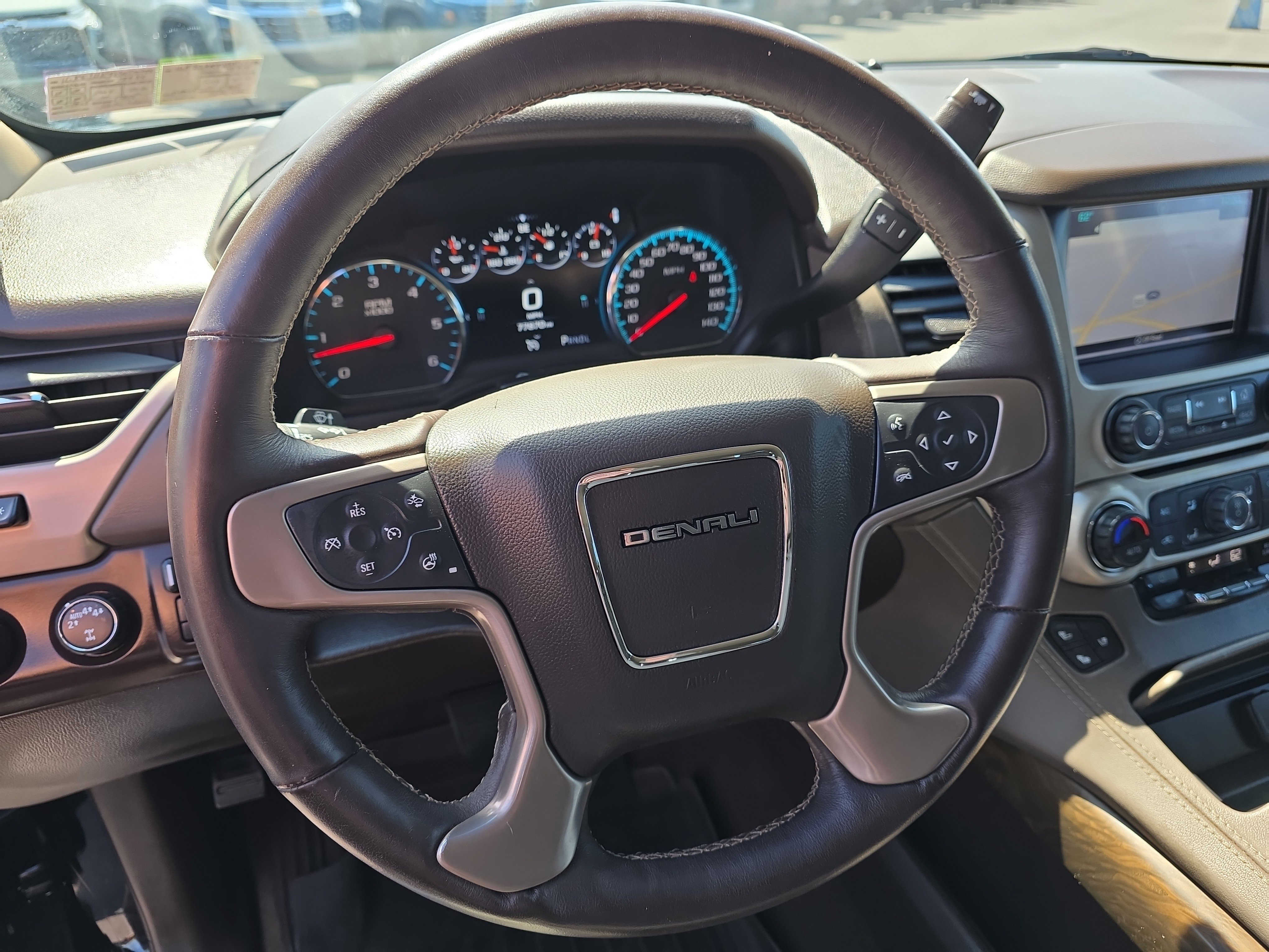 Used 2018 GMC Yukon XL Denali image 18