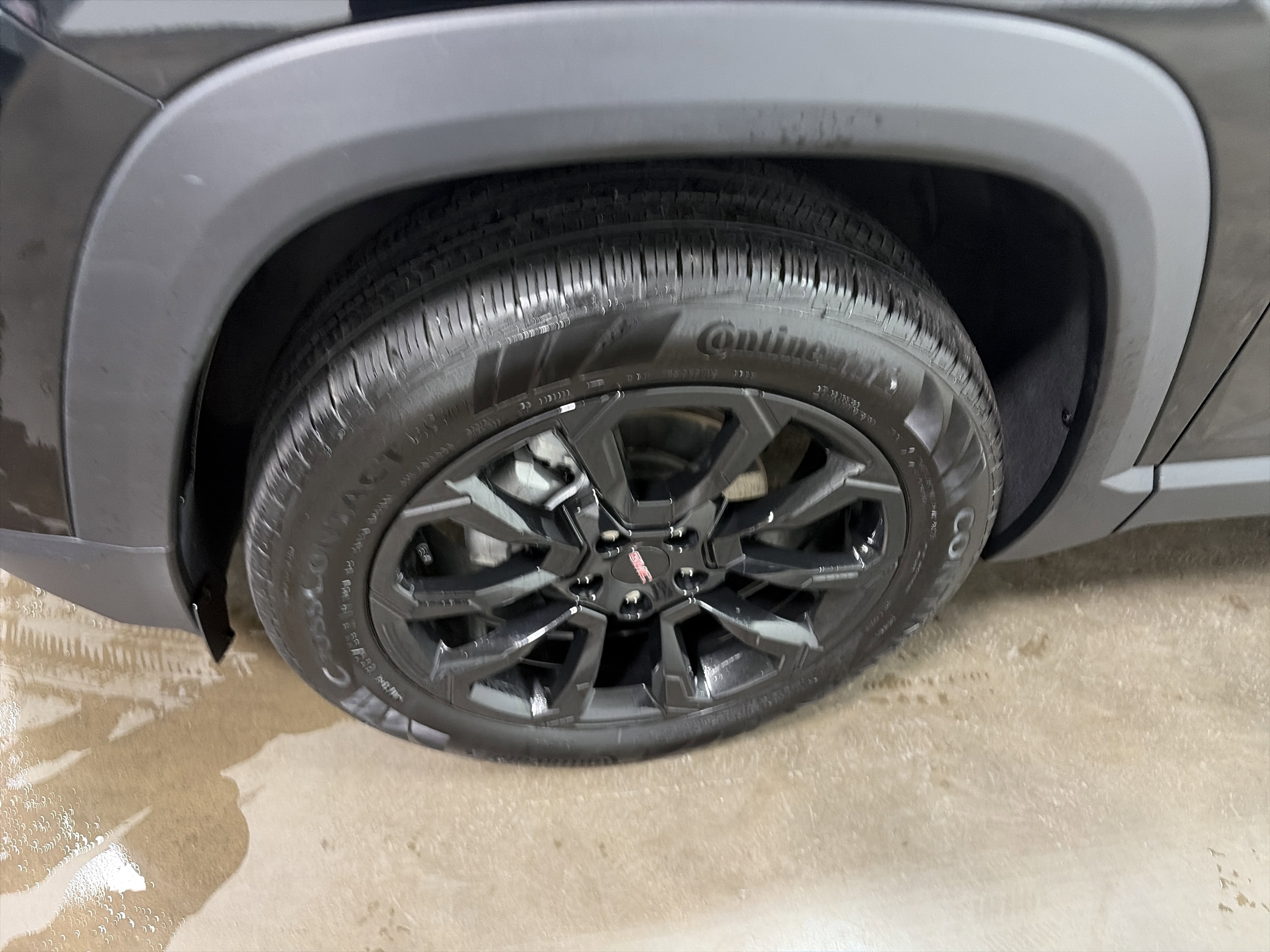 Used 2026 GMC Terrain Elevation w/ Elevation Premium Package image 9