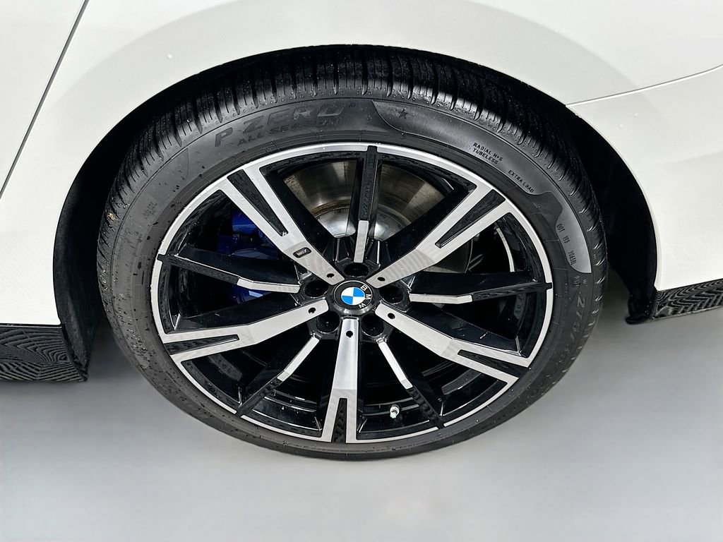 Used 2025 BMW 530i w/ M Sport Package RWD image 32