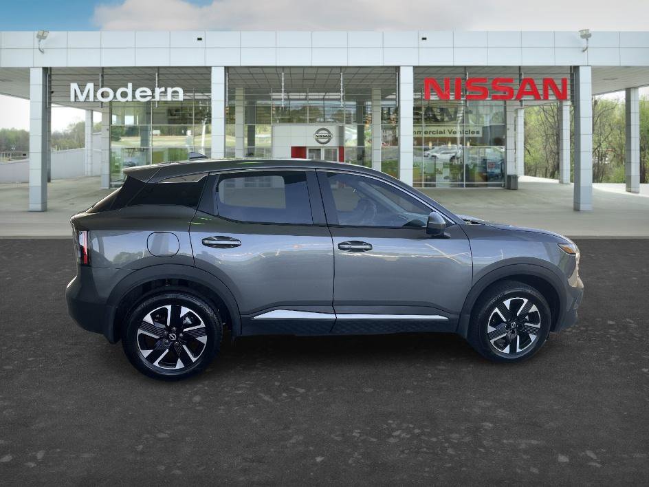 Certified 2025 Nissan Kicks SV image 6