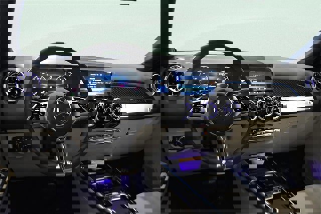 New 2025 Mercedes-Benz GLB 250 4MATIC image 26