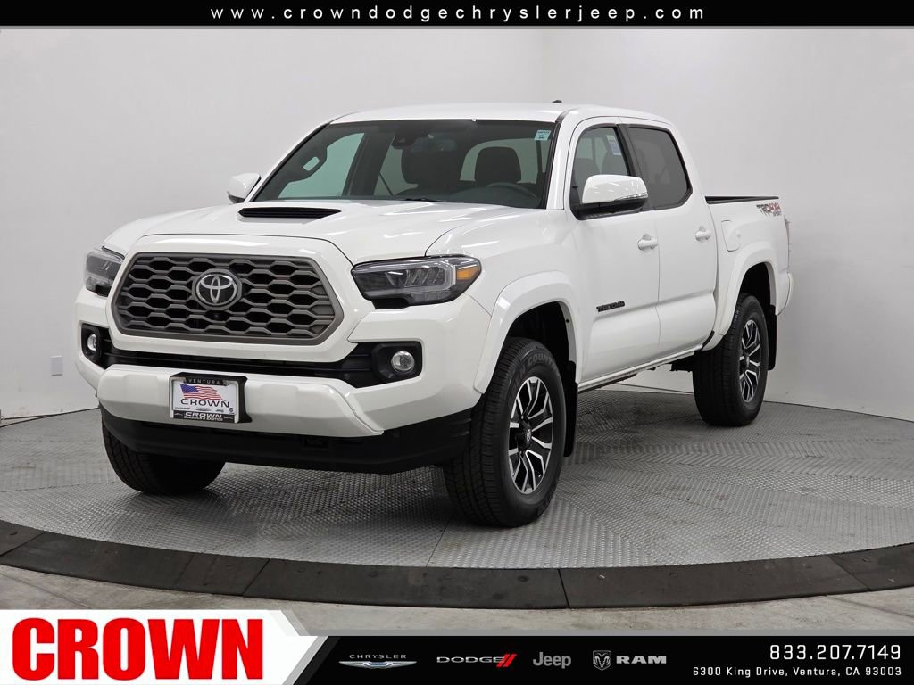 Used 2023 Toyota Tacoma TRD Sport w/ Advanced Technology Package image 3