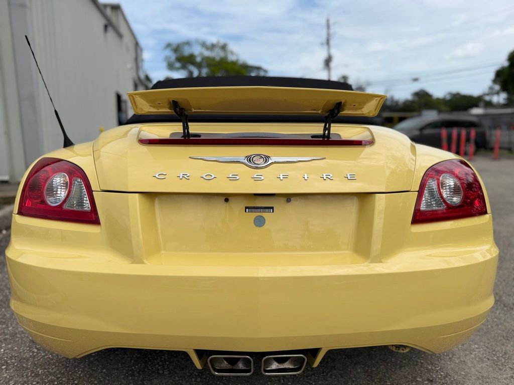 Used 2005 Chrysler Crossfire Limited image 4