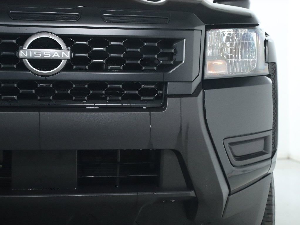 Certified 2025 Nissan Frontier S image 8