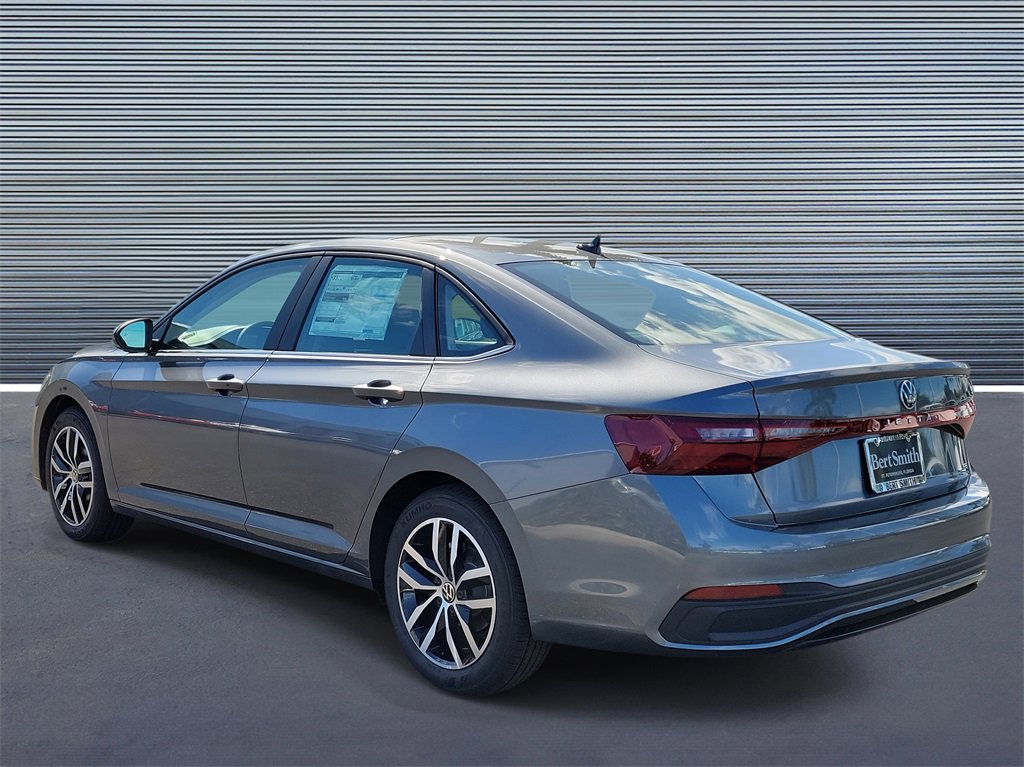 New 2026 Volkswagen Jetta SE image 4