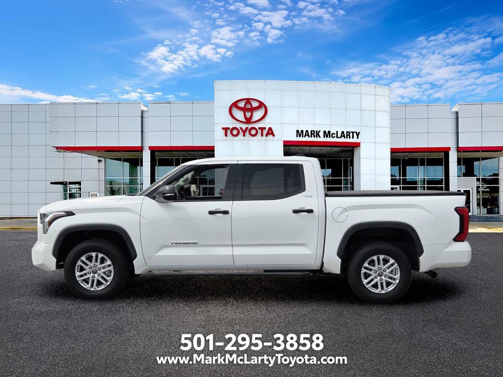 Used 2023 Toyota Tundra SR5 w/ SR5 Convenience Package AWD/4WD image 2