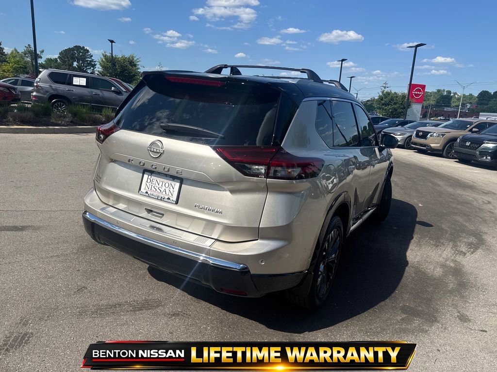 Used 2025 Nissan Rogue Platinum w/ Platinum Premium Package FWD image 9