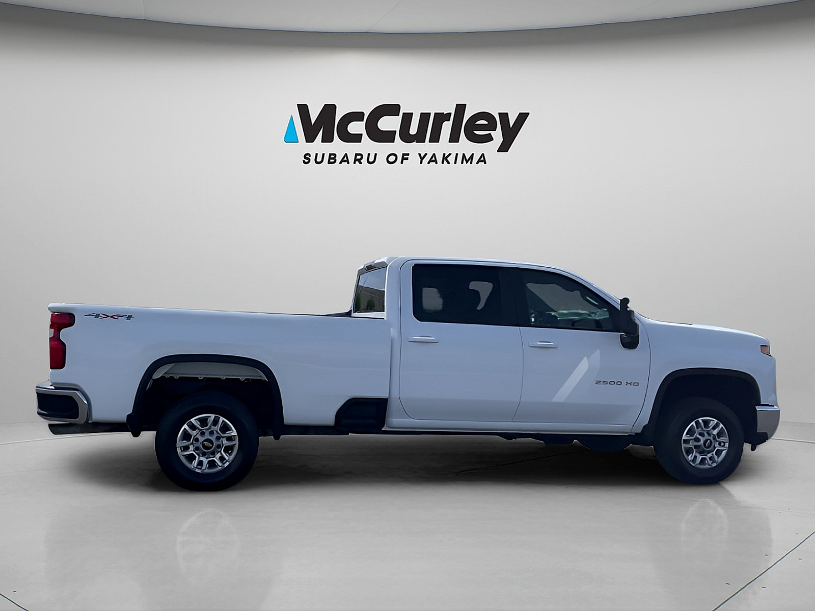 Used 2025 Chevrolet Silverado 2500 LT w/ Convenience Package AWD/4WD image 7