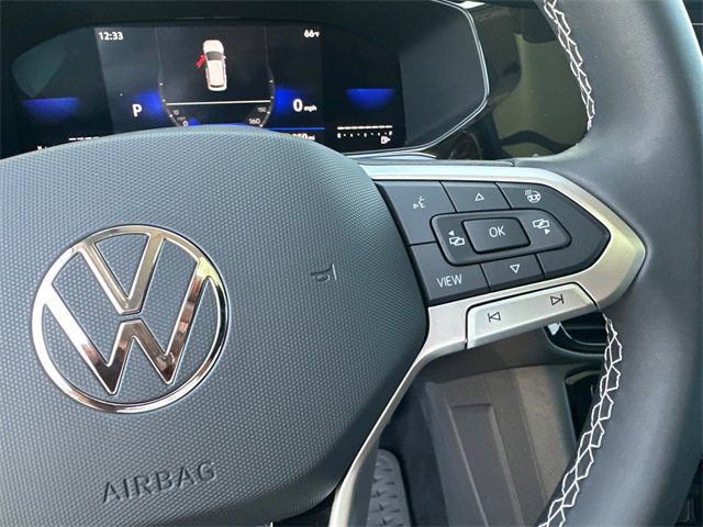 Used 2023 Volkswagen Taos SE w/ Panoramic Sunroof Package image 18