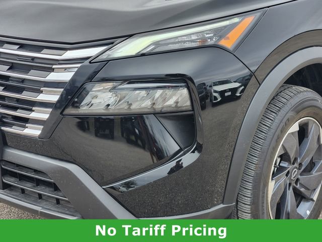 Certified 2025 Nissan Rogue SV FWD image 6