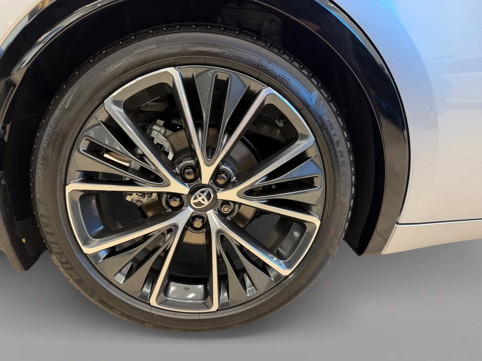 New 2027 Toyota Prius XLE FWD image 8