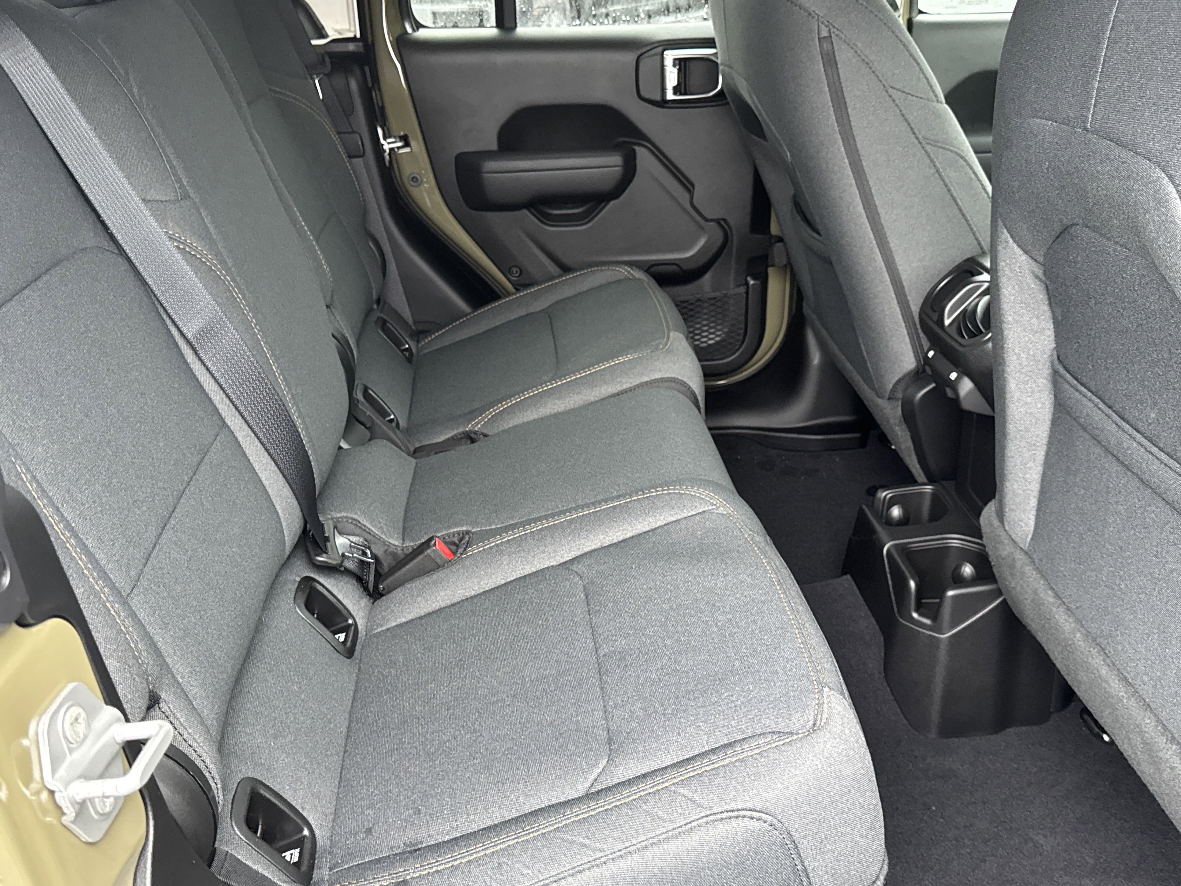 New 2025 Jeep Gladiator Sport AWD/4WD image 15