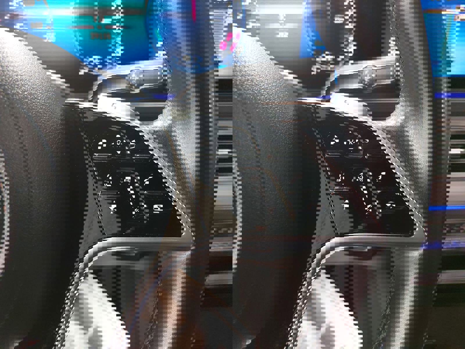 Used 2024 Mercedes-Benz GLE 450e 4MATIC image 19