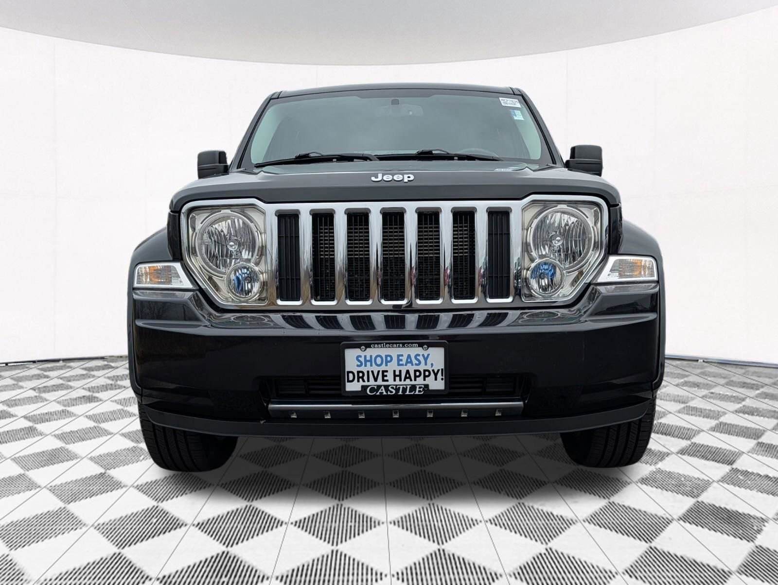 Used 2010 Jeep Liberty Limited w/ Tire & Wheel Group image 11