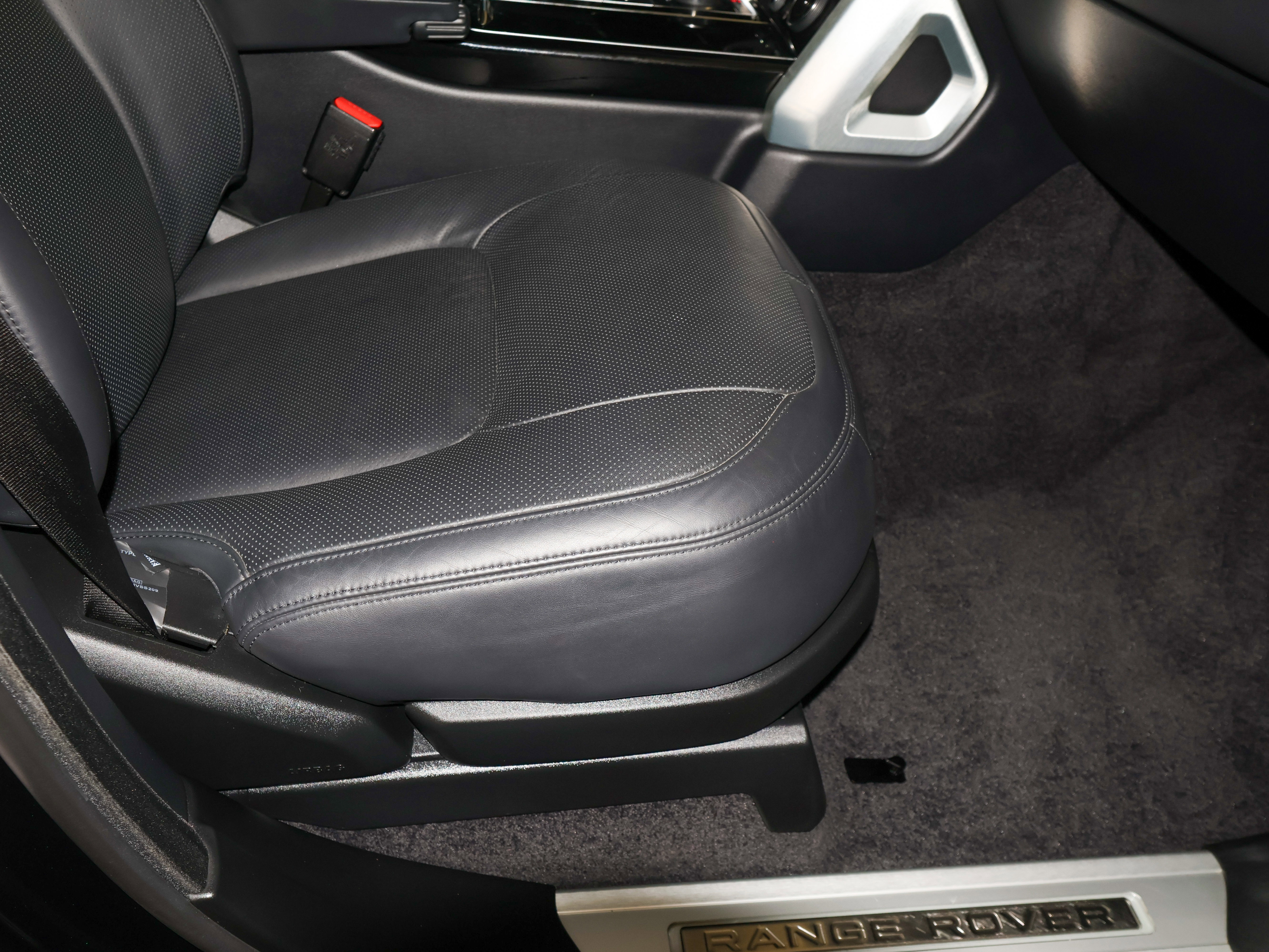 Used 2022 Land Rover Range Rover Westminster Edition image 56