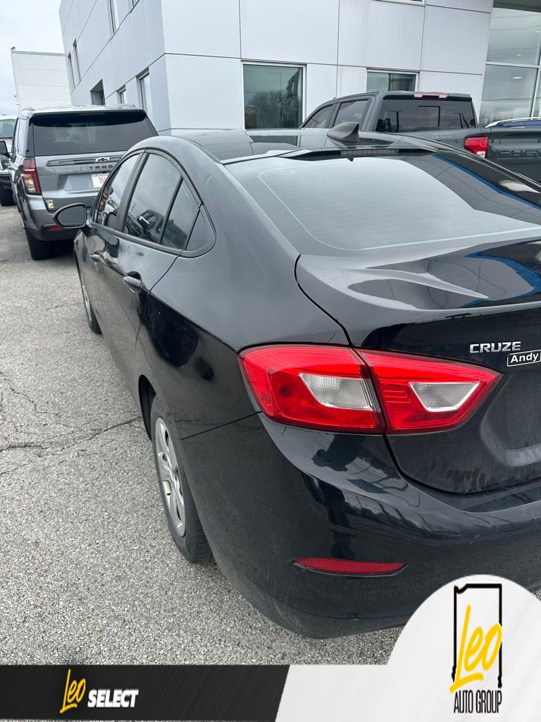 Used 2018 Chevrolet Cruze LS image 7