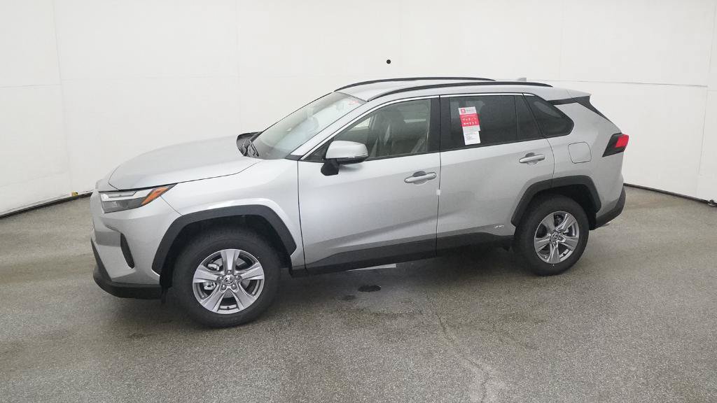 New 2025 Toyota RAV4 XLE AWD/4WD image 5