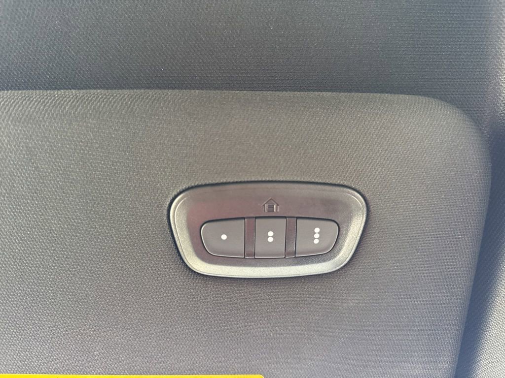 Certified 2022 RAM 1500 Laramie image 21