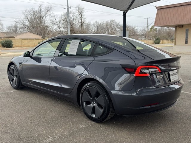 Used 2023 Tesla Model 3 Standard Range image 4
