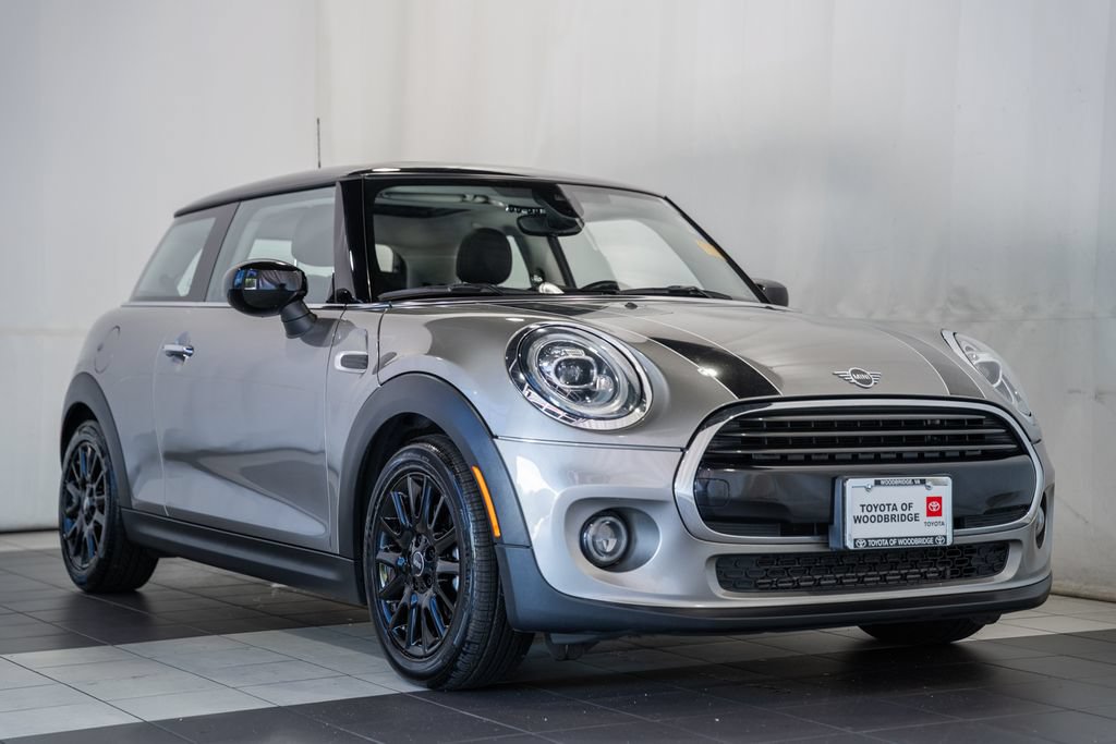 Used 2020 MINI Cooper 2-Door Hardtop FWD image 1