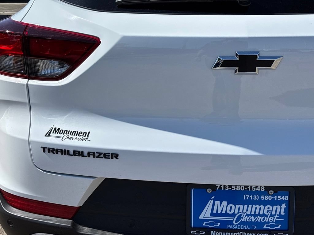 New 2026 Chevrolet TrailBlazer LT w/ Convenience Package FWD image 10