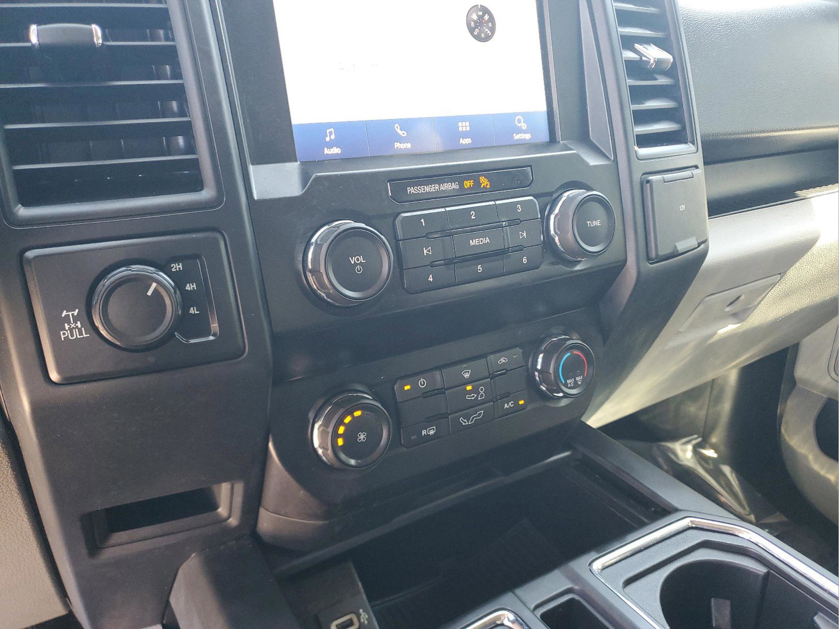 Used 2020 Ford F150 XL w/ Equipment Group 101A Mid AWD/4WD image 18