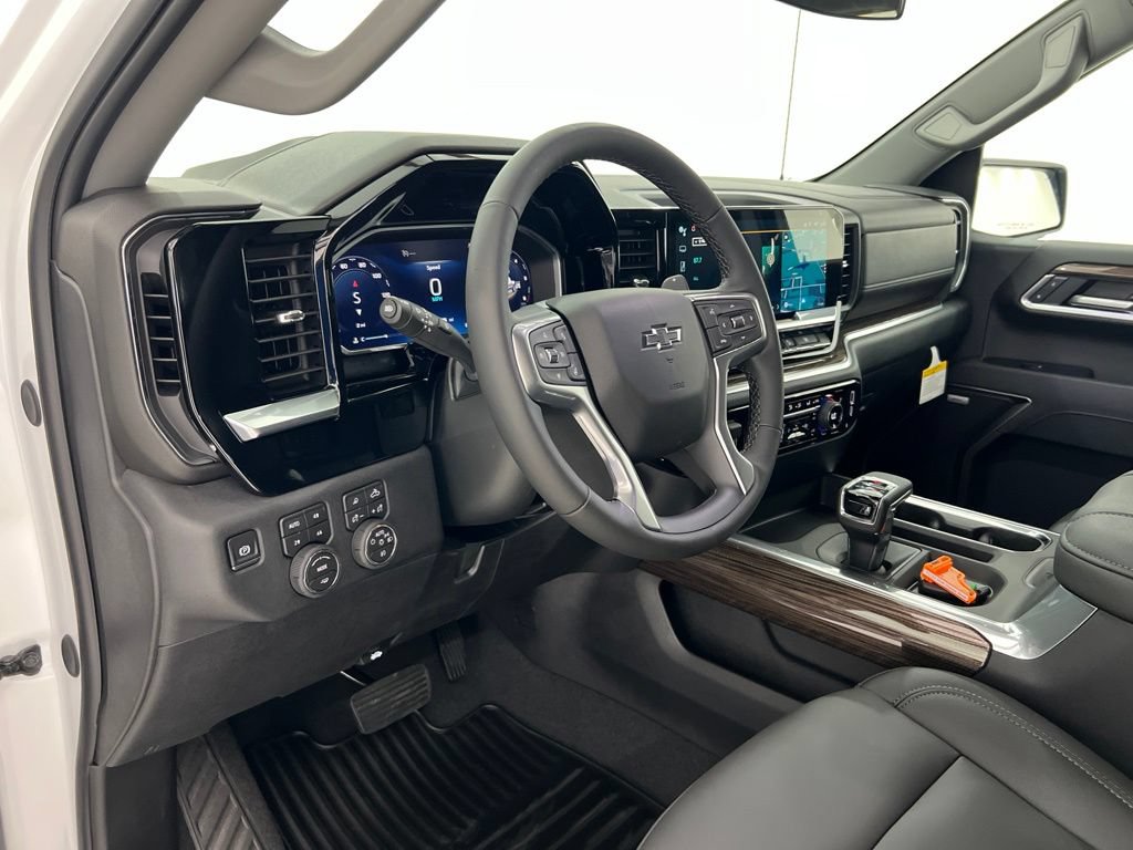 New 2026 Chevrolet Silverado 1500 RST w/ Safety Package AWD/4WD image 9
