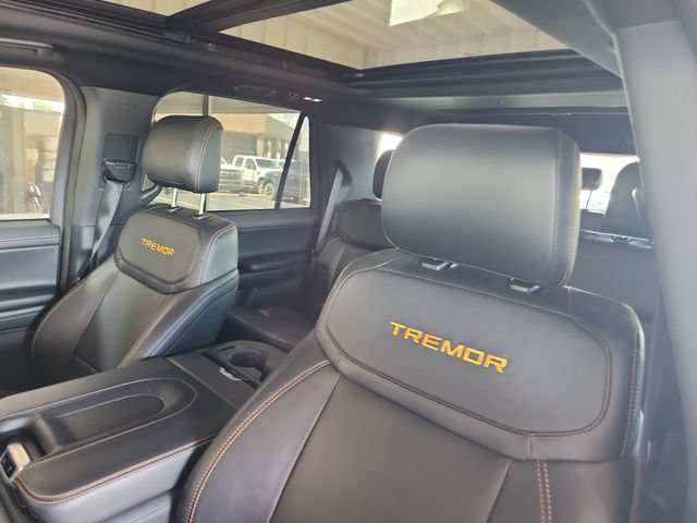 Used 2025 Ford Expedition Tremor AWD/4WD image 11