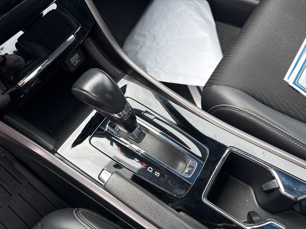 Used 2016 Honda Accord Sport image 24
