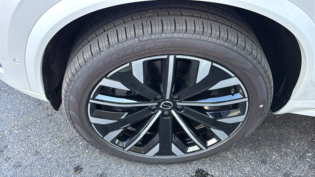 New 2027 Volvo XC90 B6 Plus AWD/4WD image 31