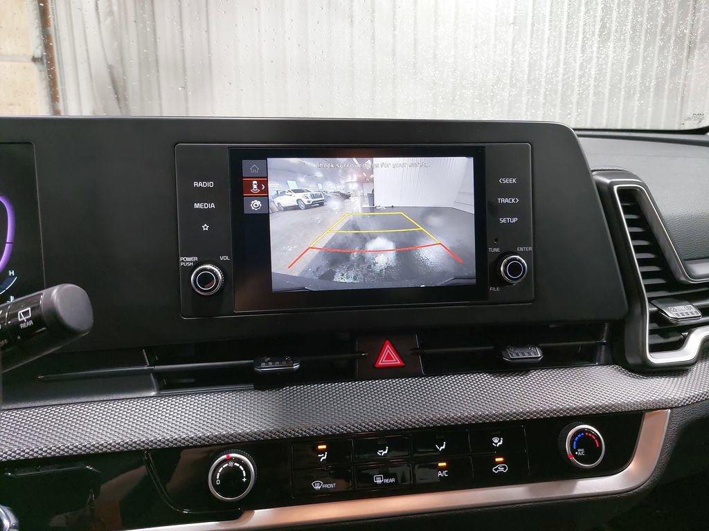 Used 2025 Kia Sportage LX image 23