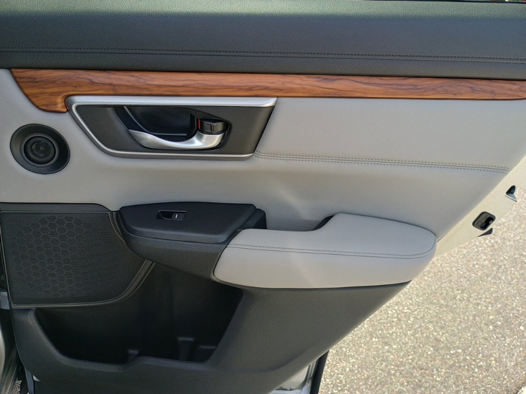 Used 2020 Honda CR-V Touring image 19