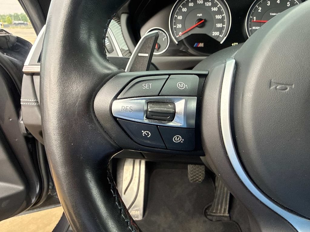 Used 2018 BMW M3 RWD image 25